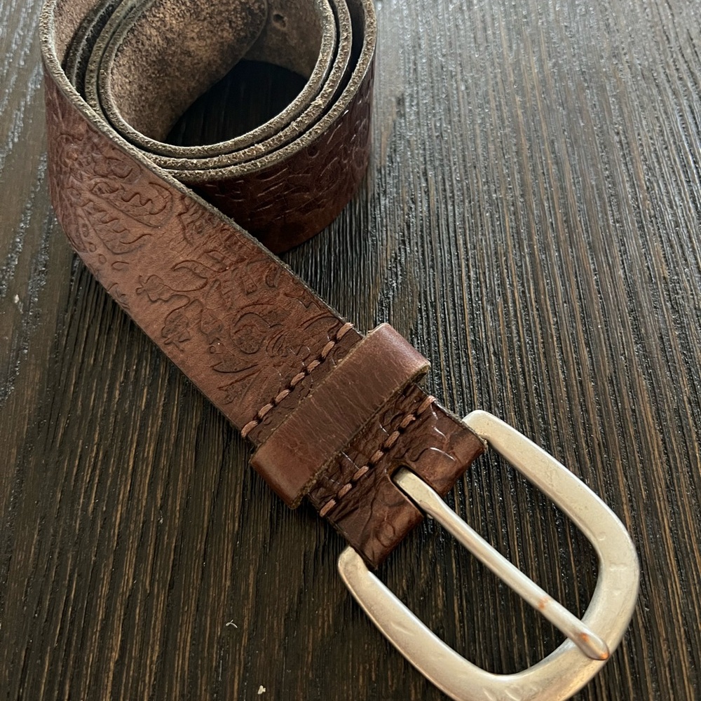 AMERICAN EAGLE Brown Leather Belt with Silver Buckle